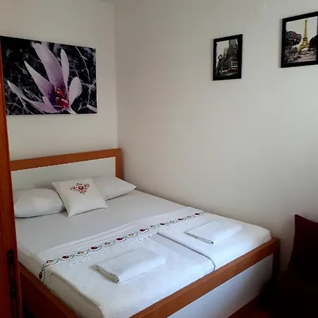 Mi-apartment * موستار